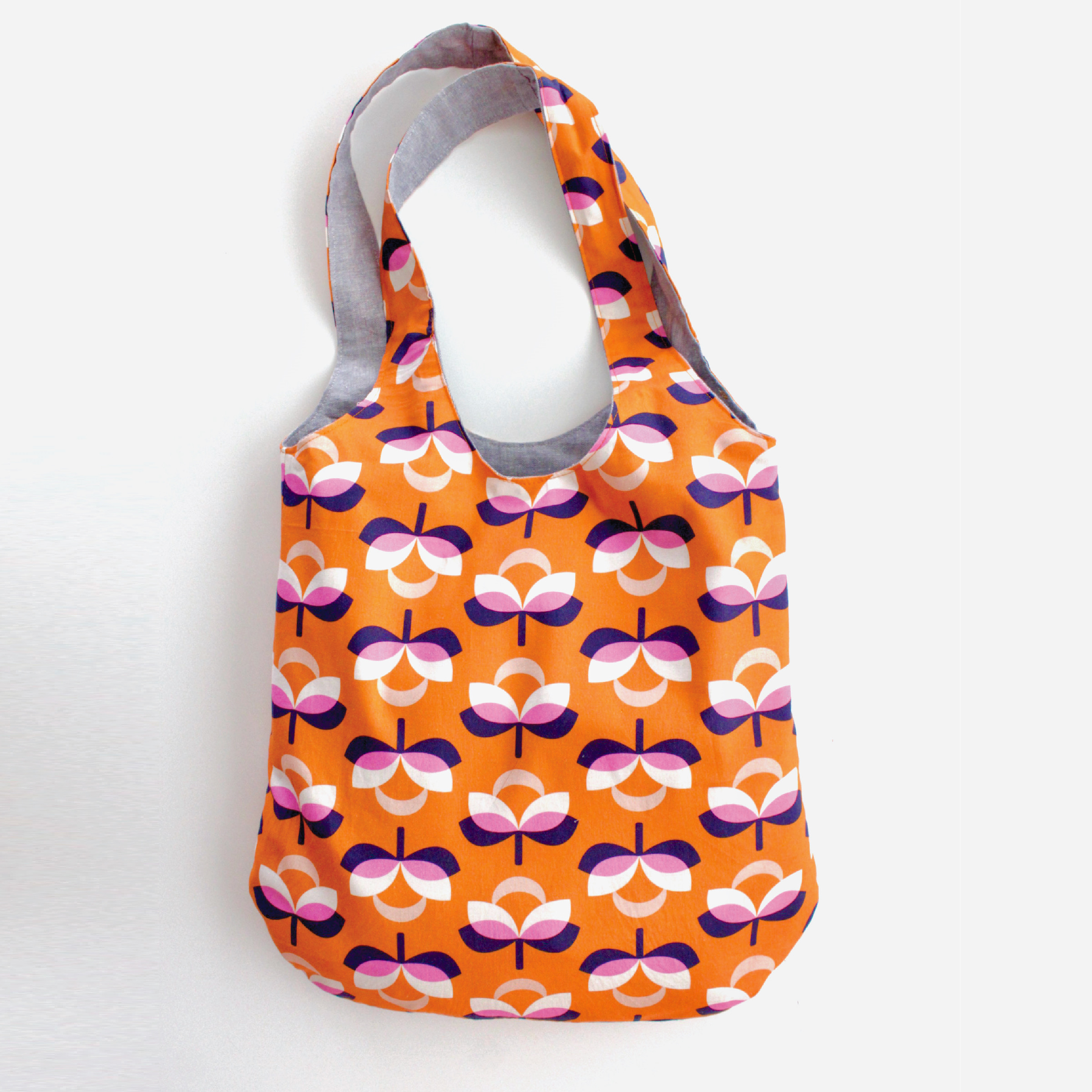 How to Sew a Reversible Hobo Bag with Mx Domestic 